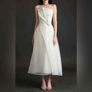 Elegant Strapless White Midi Dress with Draped Bodice
